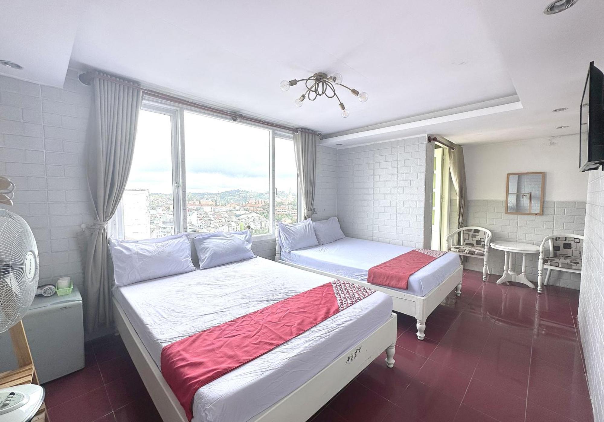 Khách Sạn LÊ VŨ Da Lat Esterno foto