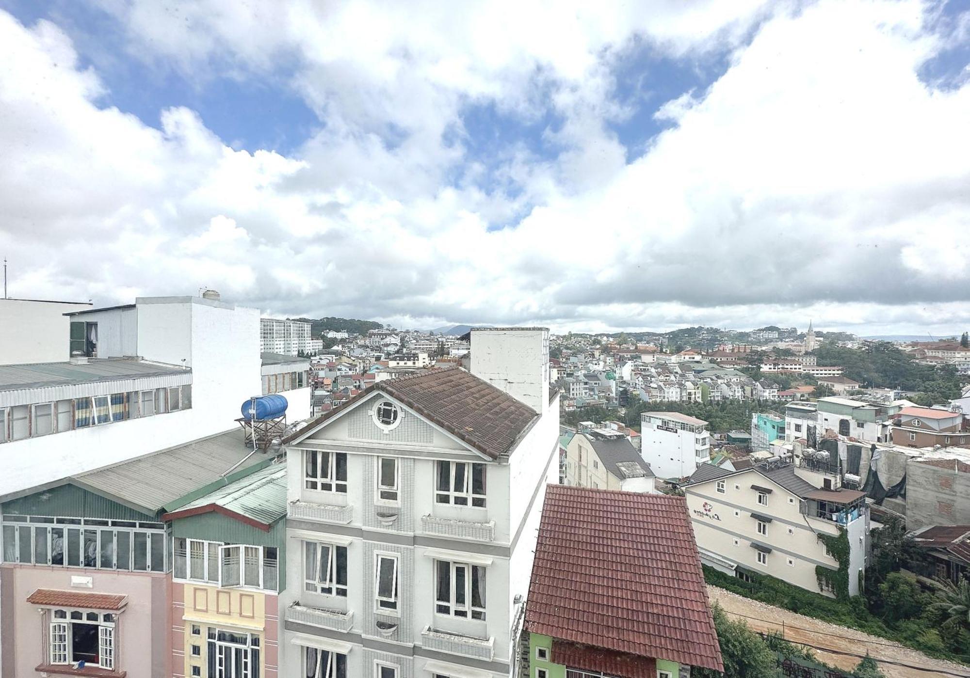 Khách Sạn LÊ VŨ Da Lat Esterno foto