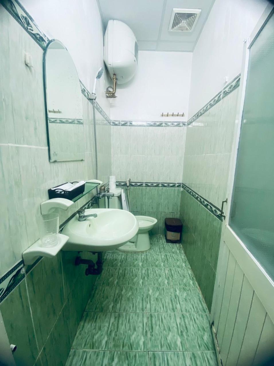 Khách Sạn LÊ VŨ Da Lat Esterno foto
